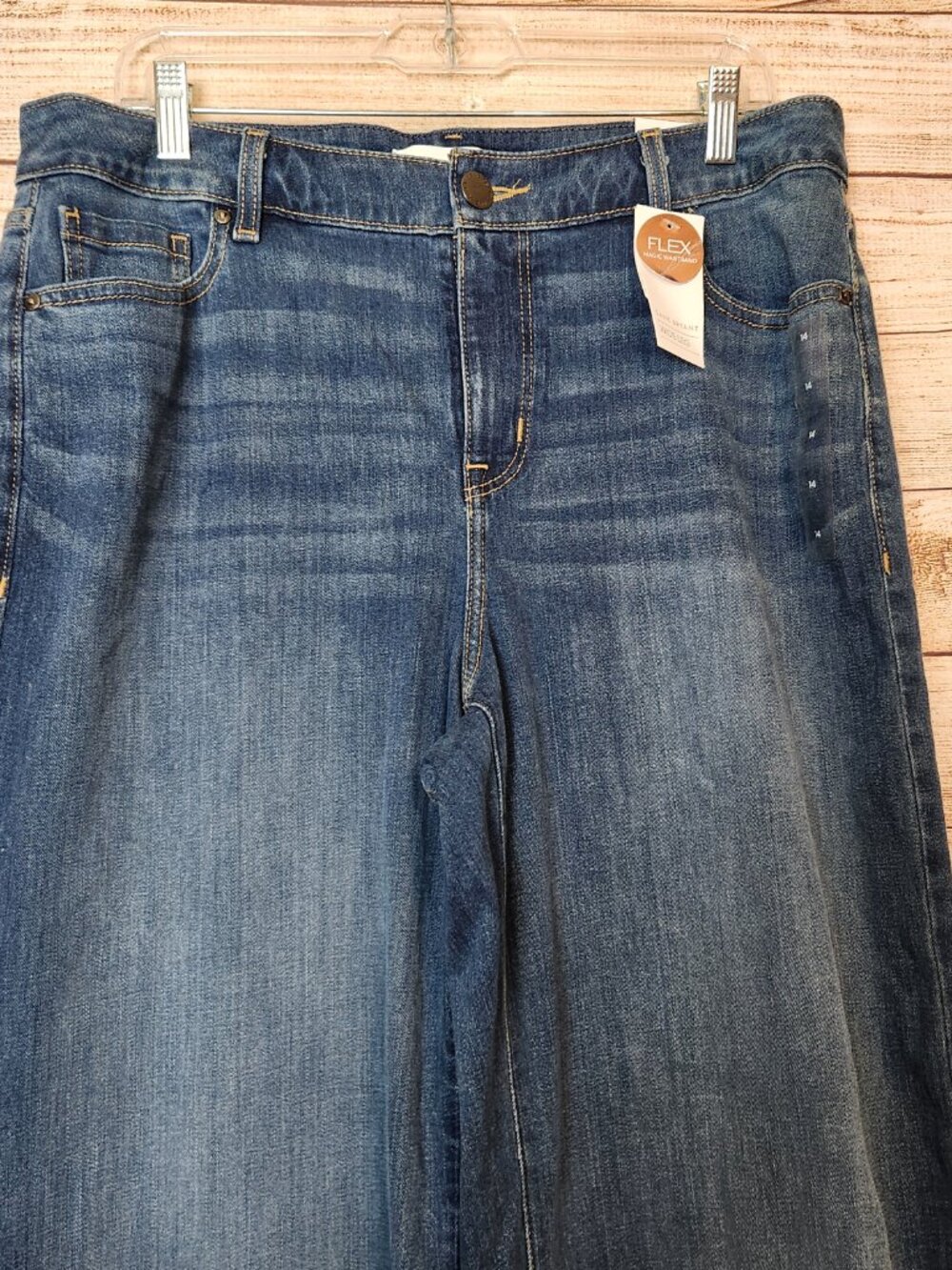 Lane Bryant Jeans Flex Magic Waistband Mid Rise Wide Leg Women's Size 14 New - Picture 2 of 15